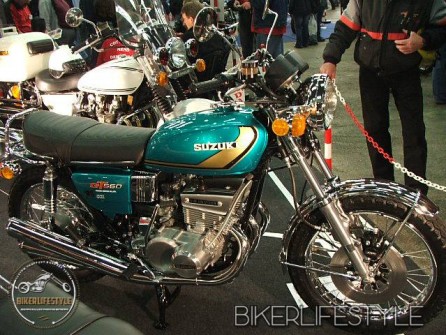 motorcycle-mechanic006