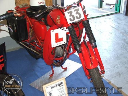 motorcycle-mechanic009