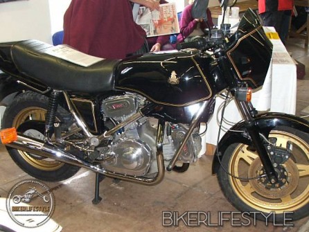 motorcycle-mechanic025