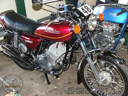 motorcycle-mechanic045