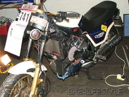 motorcycle-mechanic061
