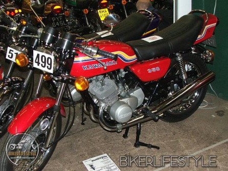 motorcycle-mechanic066