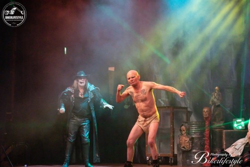 circus-of-horrors-082